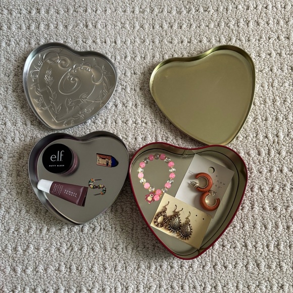 ୨୧ ･ﾟ✧ 2 Vintage Tins For Storage - Picture 6 of 6